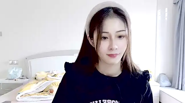 LaLaLiang online show from 12-26-24, 06:41