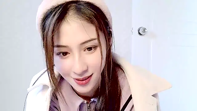 LaLaLiang online show from 01-15-25, 08:41