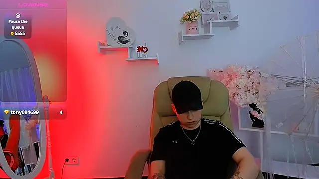 Dolly  Queen  online show from 02-12-25, 12:27