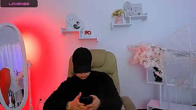 Dolly  Queen  online show from 02-12-25, 09:22