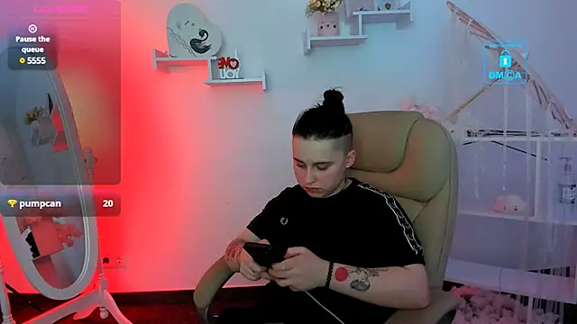 Dolly  Queen  online show from 02-25-25, 02:58