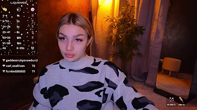 Snapshot of Ella_Milla chatting on 01-21-25, 05:38 Ella Milla online show from 01-21-25, 05:38