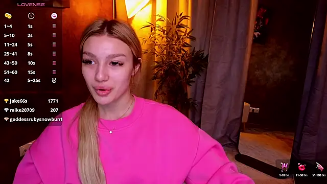 Snapshot of Ella_Milla chatting on 01-23-25, 05:45 Ella Milla online show from 01-23-25, 05:45