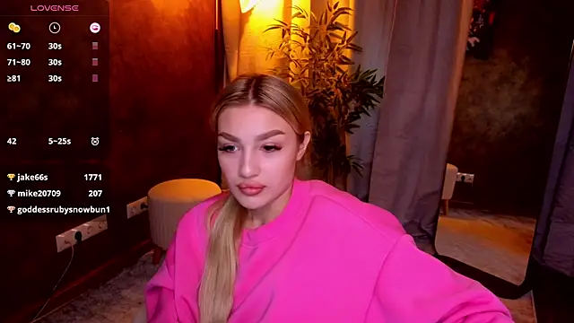 Snapshot of Ella_Milla chatting on 01-23-25, 08:46 Ella Milla online show from 01-23-25, 08:46
