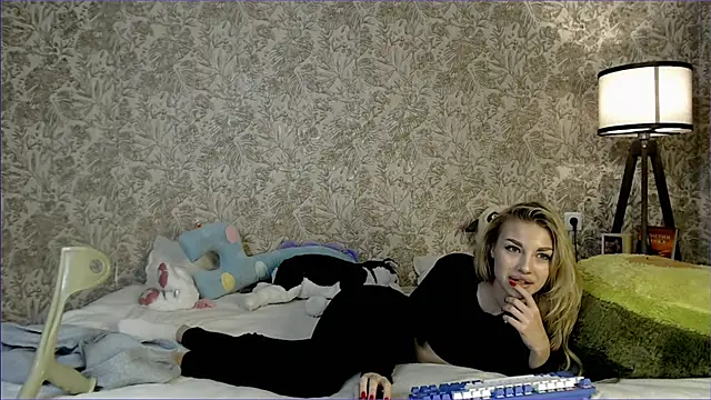 Ella Milla online show from 09-09-25, 09:36