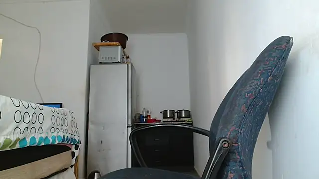 Snapshot of Hugetittiesxx2 chatting on 04-05-26, 05:59 Hugetittiesxx2 online show from 04-05-26, 05:59