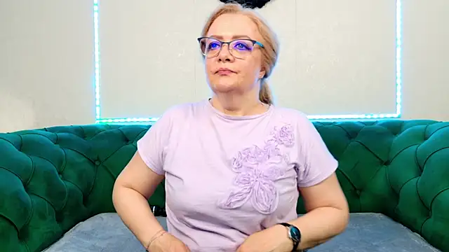 IvanaCharm online show from 06-25-26, 03:28