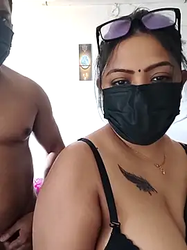 Snapshot of deepika-roy chatting on 02-28-26, 09:32 deepika-roy online show from 02-28-26, 09:32