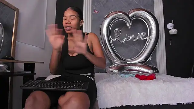 Snapshot of YummyDuooo chatting on 02-19-26, 11:50 YummyDuooo online show from 02-19-26, 11:50