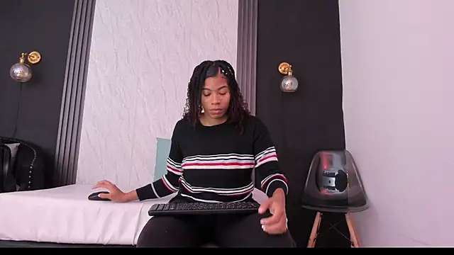 Snapshot of YummyDuooo chatting on 02-21-26, 10:49 YummyDuooo online show from 02-21-26, 10:49