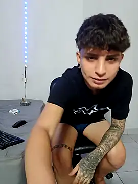 mikecoper 23 online show from 10-18-25, 03:20