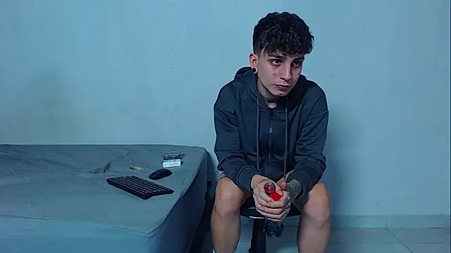 mikecoper 23 online show from 12-22-25, 02:30