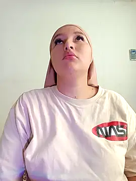 Celeste camila18 online show from 10-24-25, 01:40