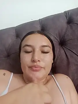 Celeste camila18 online show from 05-17-26, 03:41