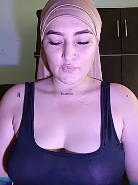 Snapshot of Celeste_camila18 chatting on 05-31-26, 06:09 Celeste camila18 online show from 05-31-26, 06:09