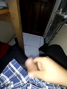 Whiper2024 online show from 09-16-25, 06:31