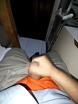 Whiper2024 online show from 02-16-26, 06:26