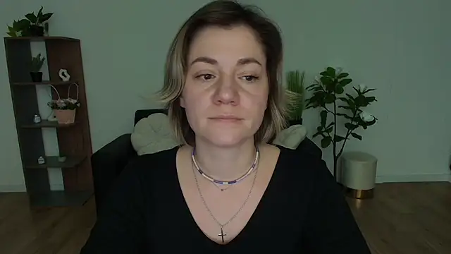 MariaSttone online show from 12-11-24, 03:47