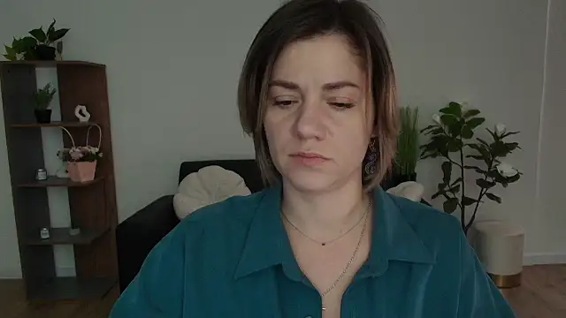 MariaSttone online show from 12-13-24, 10:30