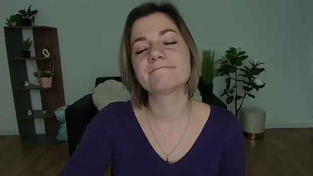 MariaSttone online show from 12-25-24, 07:57