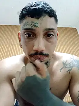 Snapshot of Guihenrick chatting on 02-16-26, 10:50 Guihenrick online show from 02-16-26, 10:50