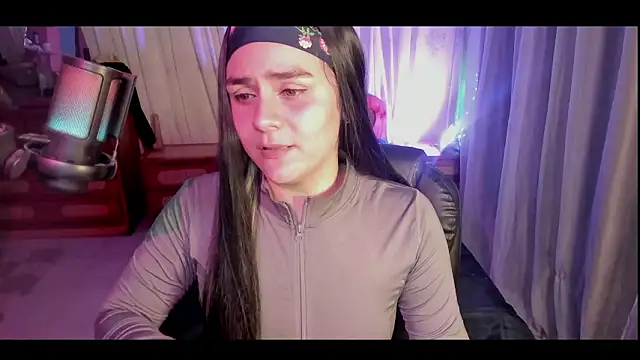 isabelacooperr online show from 02-10-26, 03:27