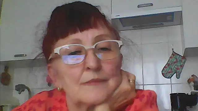 TanyaSweet634 online show from 06-18-26, 09:14
