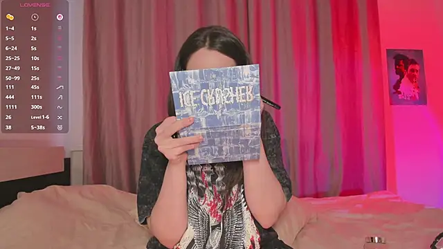 MonicaRocket online show from 02-08-26, 12:52