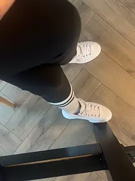 FeetVibe online show from 10-20-25, 06:03