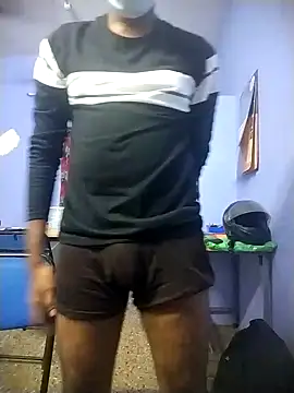 Tamilandteluguboy14 online show from 12-21-24, 01:10