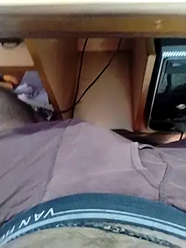 Tamilandteluguboy14 online show from 10-17-25, 06:38