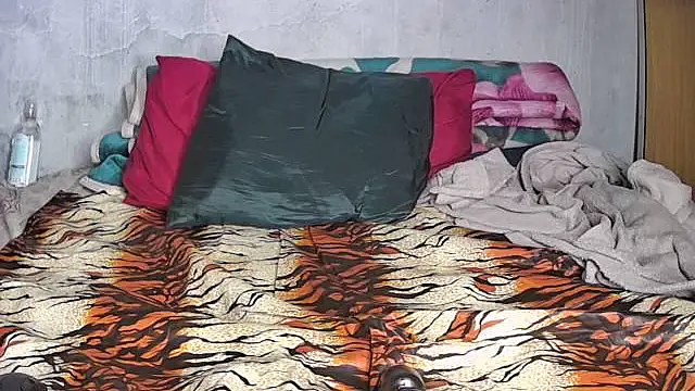 Sexyebonyxxx87 online show from 10-18-25, 07:14