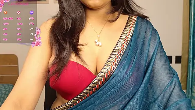 Snapshot of Punjabi_Queen1 chatting on 11-21-25, 03:33 Punjabi Queen1 online show from 11-21-25, 03:33