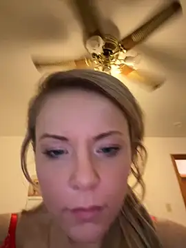 EllaSnow online show from 01-02-25, 05:35