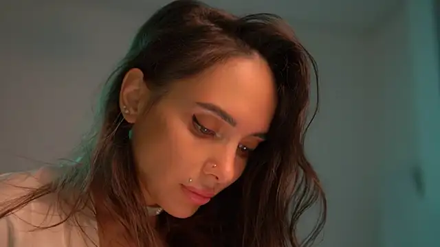 Snapshot of Mila_May_ chatting on 09-14-25, 05:12 Mila May online show from 09-14-25, 05:12