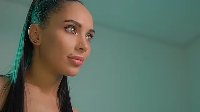 Snapshot of Mila_May_ chatting on 10-20-25, 10:54 Mila May online show from 10-20-25, 10:54