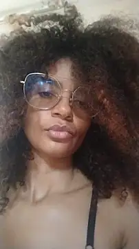 Snapshot of Emanuelle_manu chatting on 02-17-26, 11:18 Emanuelle manu online show from 02-17-26, 11:18