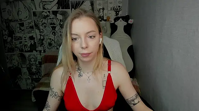 Snapshot of Martha_Cameron chatting on 02-03-25, 12:15 Martha Cameron online show from 02-03-25, 12:15