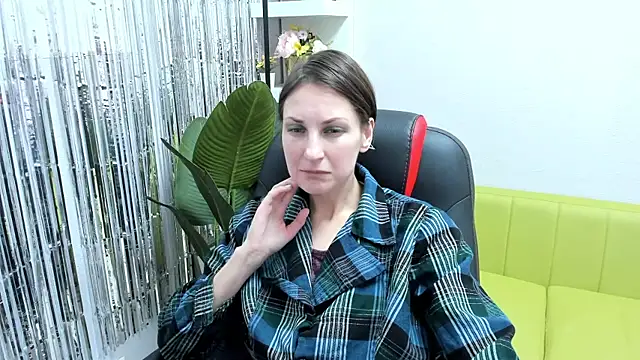AuroraScript online show from 01-04-25, 06:30