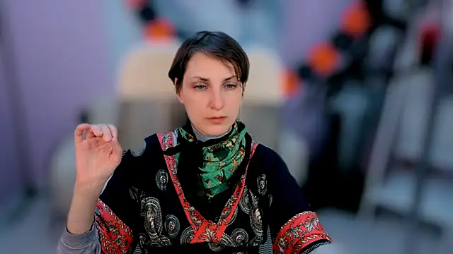 Snapshot of AuroraScript chatting on 10-23-25, 10:25 AuroraScript online show from 10-23-25, 10:25