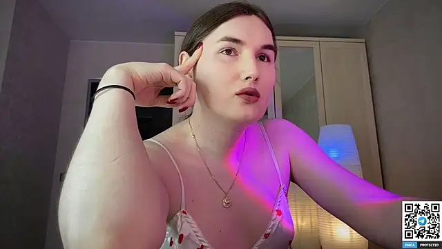Maria Bowie online show from 05-11-26, 02:01