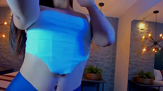 LaurenJhonsonn online show from 12-13-24, 03:05