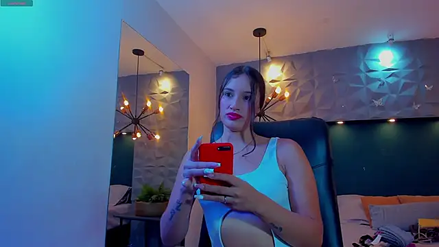 LaurenJhonsonn online show from 01-14-25, 03:11