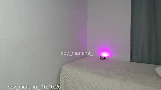 Snapshot of soy_mariana_ chatting on 10-10-25, 07:07 soy mariana online show from 10-10-25, 07:07