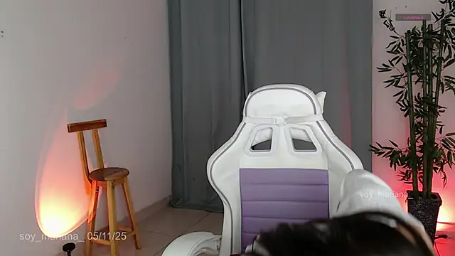 Snapshot of soy_mariana_ chatting on 11-08-25, 01:50 soy mariana online show from 11-08-25, 01:50