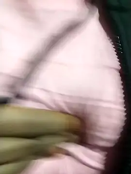 Snapshot of saloni19881 chatting on 01-14-25, 07:17 saloni19881 online show from 01-14-25, 07:17