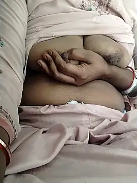 Snapshot of saloni19881 chatting on 02-17-25, 03:47 saloni19881 online show from 02-17-25, 03:47