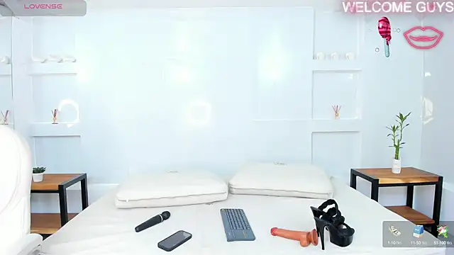 Snapshot of julietha_taylor chatting on 01-25-25, 06:23 julietha taylor online show from 01-25-25, 06:23