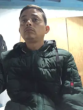 isacalejandroo online show from 01-10-25, 12:06