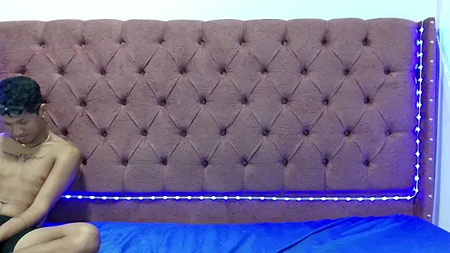 boys yourparty online show from 01-30-25, 07:48